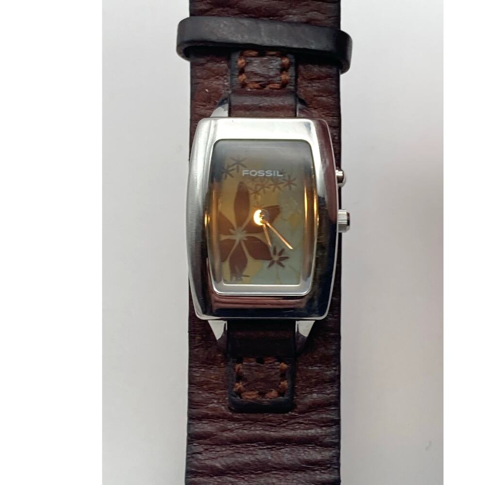 Fossil Big Tic Women's Watch 23mm Fresh Batteries - Adjustable Leather Strap WR - Picture 4 of 13